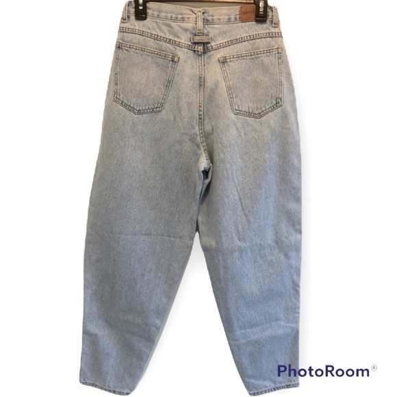 Vintage High Rise Tapered Pleat Front Mom Jeans - Picture 2 of 10